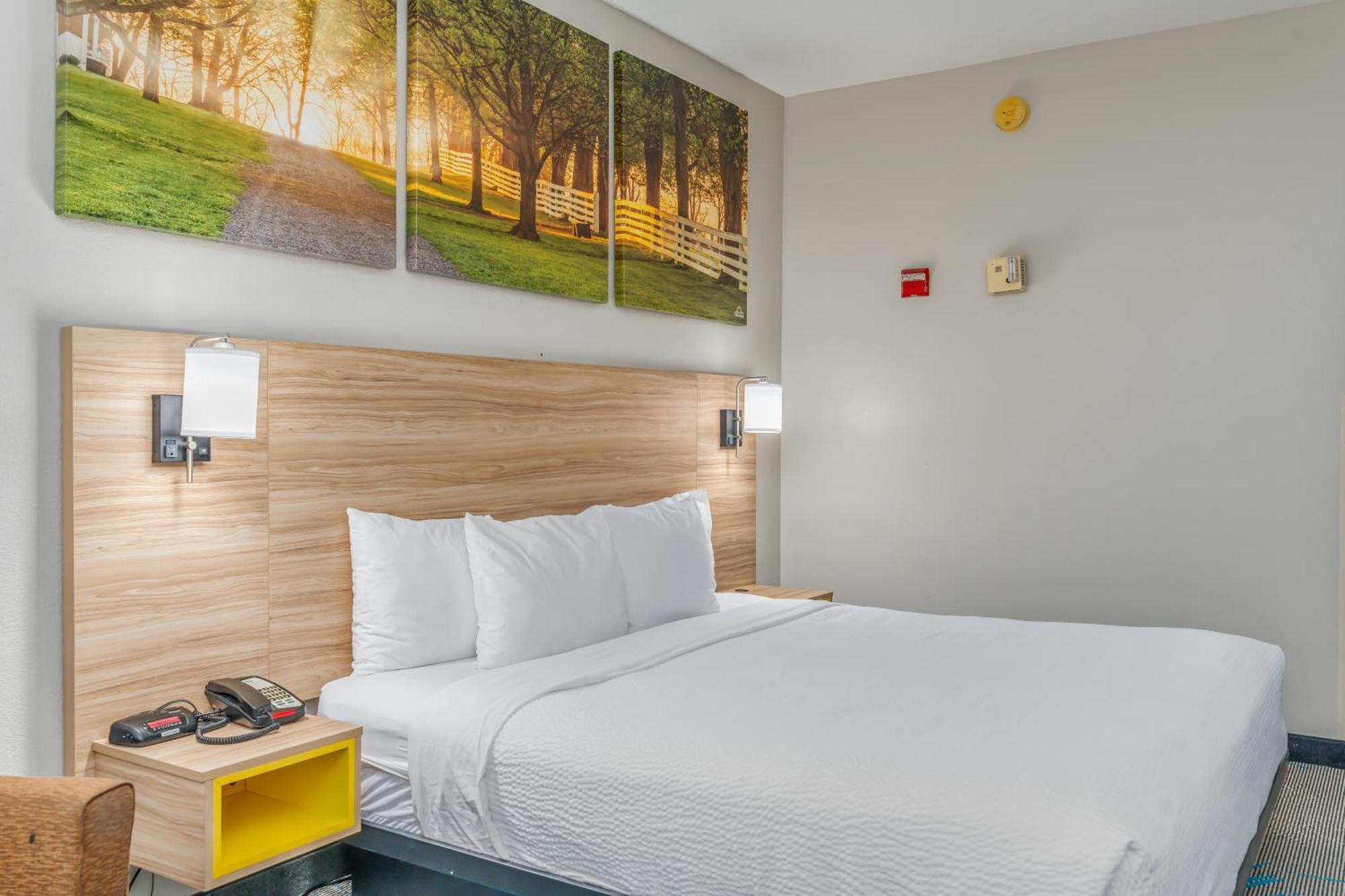 Days Inn & Suites By Wyndham Prattville-Montgomery Exteriör bild